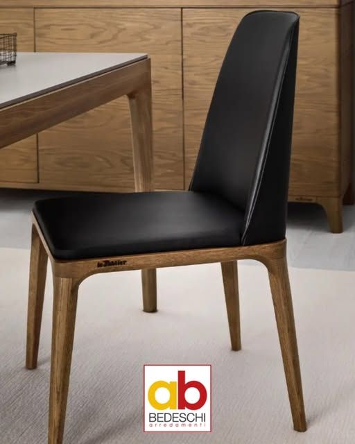 SEDIA CHAKRA, ELEGANZA CHE AVVOLGE